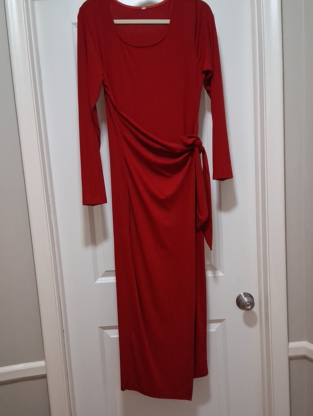 Elegant Red Long Sleeve Tie-Waist Dress